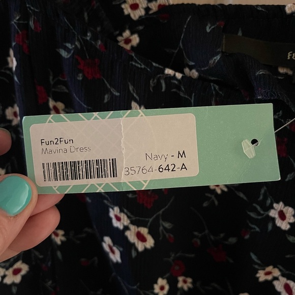 Fun2Fun dress - Stitch Fix - NWT - Size M - Picture 4 of 5